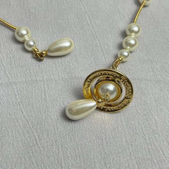 Vivienne Westwood Irregular Gold Necklace - Picture 9 of 10